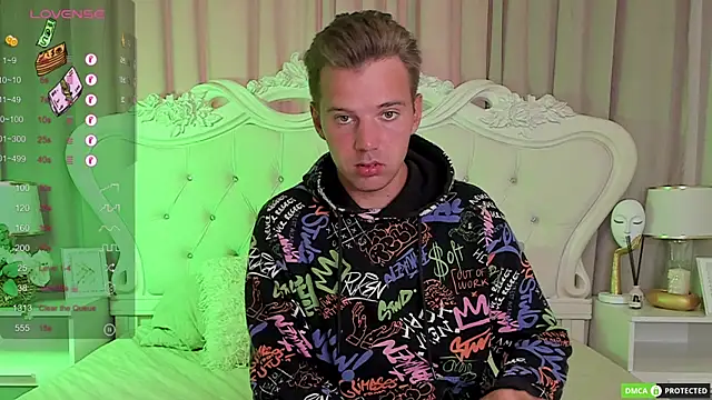 ArthurWhitee online show from November 2025 08:36:01 AM