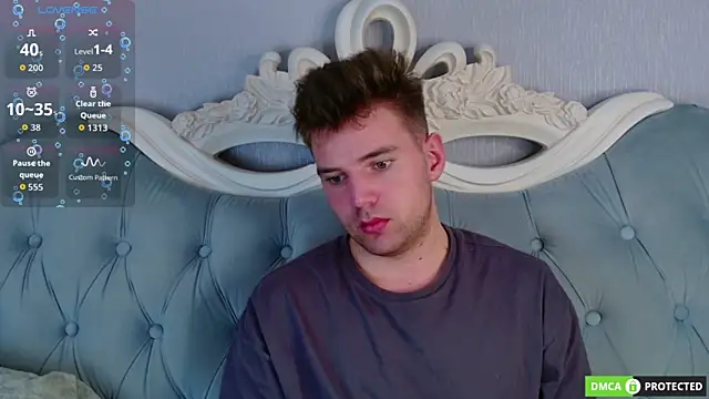 ArthurWhitee online show from March 2026 03:37:01 AM