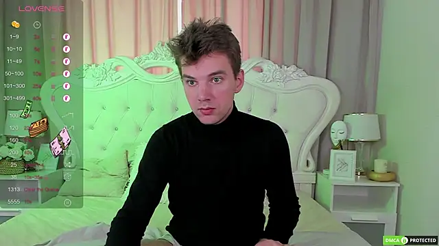 ArthurWhitee online show from September 2025 08:43:02 AM