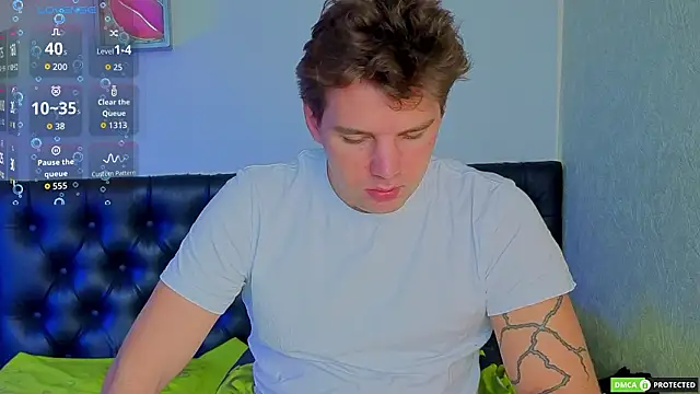 ArthurWhitee online show from March 2026 06:54:02 AM