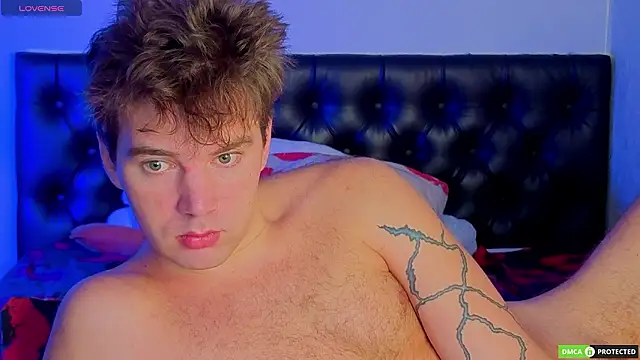 ArthurWhitee online show from February 2026 03:17:02 AM