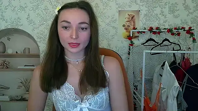  Barbie Kiss  online show from November 2025 03:11:02 PM