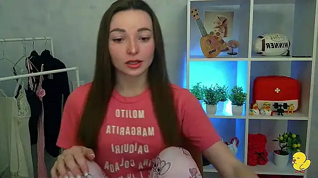  Barbie Kiss  online show from March 2026 03:29:01 PM