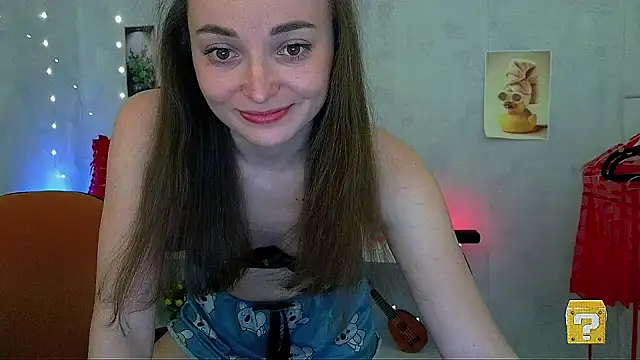  Barbie Kiss  online show from April 2026 01:37:02 PM