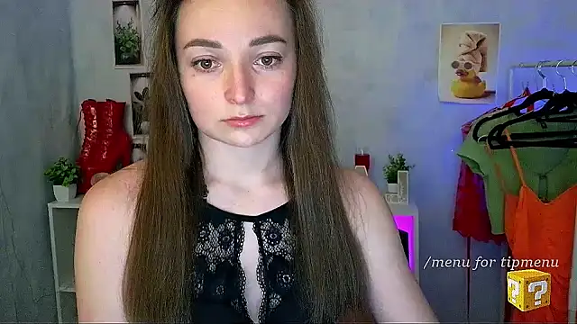  Barbie Kiss  online show from April 2026 01:35:01 PM