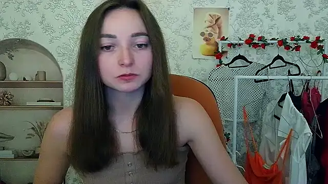  Barbie Kiss  online show from November 2025 01:01:01 PM