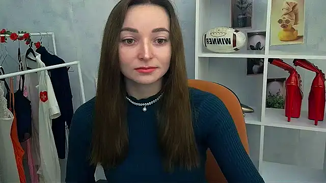  Barbie Kiss  online show from January 2026 12:20:01 PM