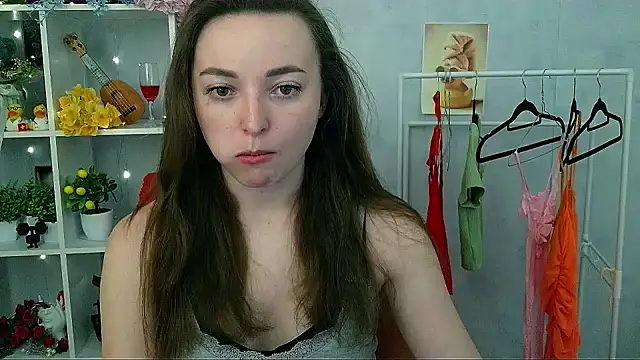  Barbie Kiss  online show from March 2026 07:32:02 AM