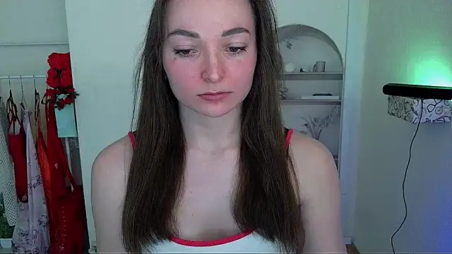  Barbie Kiss  online show from May 2026 10:19:01 AM