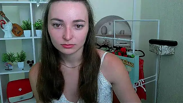  Barbie Kiss  online show from July 2026 10:21:01 AM