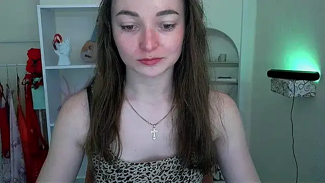  Barbie Kiss  online show from May 2026 09:32:02 AM