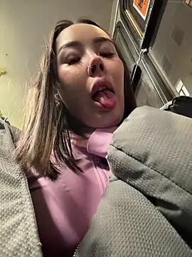 Snapshot of Asian_Asami chatting on December 2025 02:54:02 PM Asian Asami online show from December 2025 02:54:02 PM