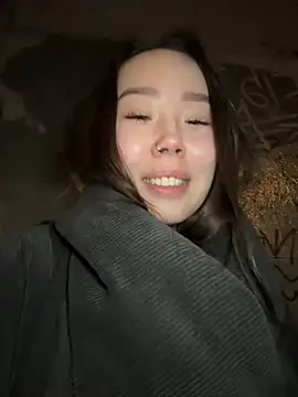 Asian Asami online show from February 2025 04:55:01 PM