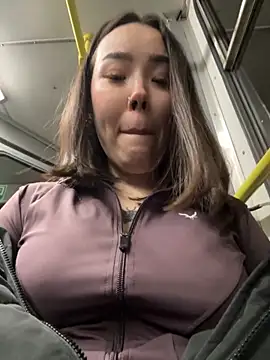 Asian Asami online show from October 2025 04:48:01 PM