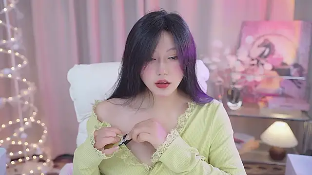YINGTao-168 online show from September 2025 01:45:01 AM