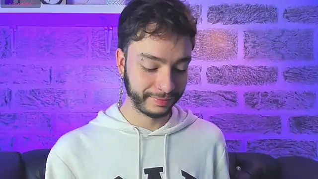 noah ricci online show from November 2025 12:15:02 PM