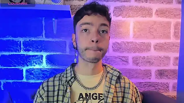 noah ricci online show from September 2025 12:33:02 PM