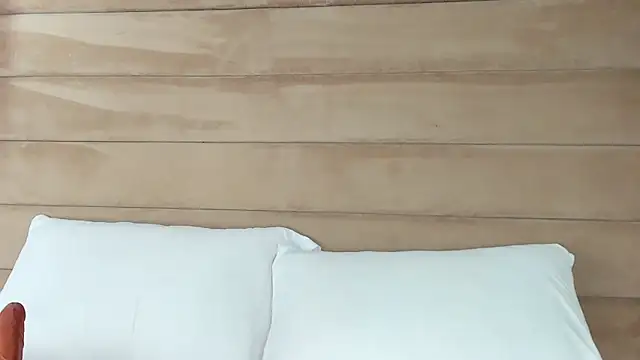 Snapshot of IsabellaJonns chatting on March 2025 04:30:02 AM IsabellaJonns online show from March 2025 04:30:02 AM