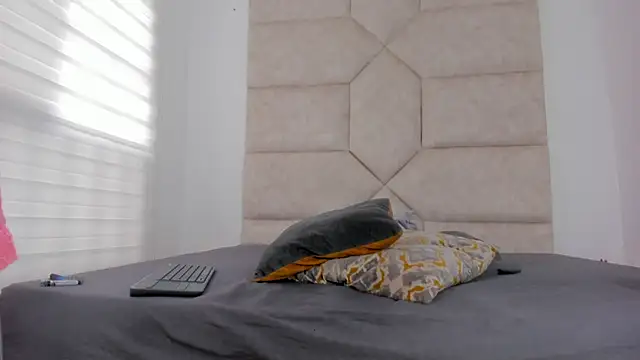 Snapshot of Hanna_lens chatting on November 2025 03:11:02 PM Hanna lens online show from November 2025 03:11:02 PM