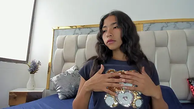 Hanna lens online show from March 2026 05:06:01 PM