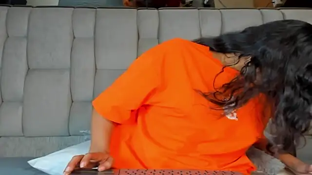 Hanna lens online show from March 2025 03:16:02 PM