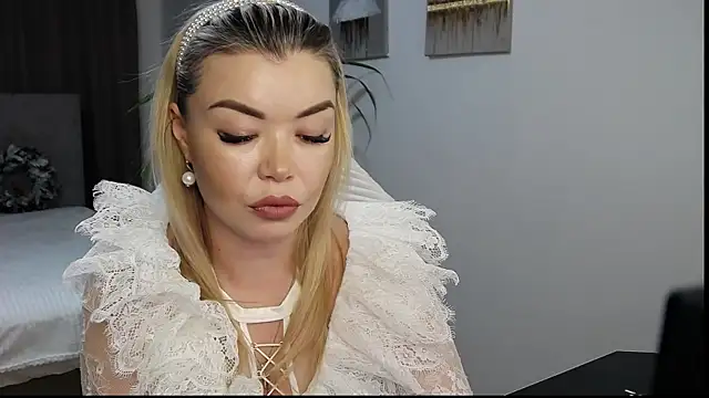 Miakiss ss online show from January 2025 07:28:01 PM