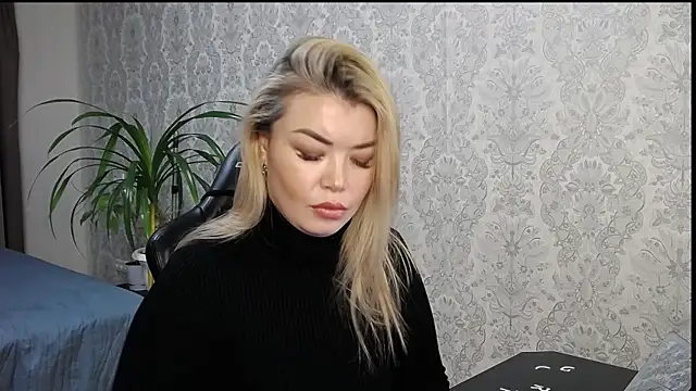 Miakiss ss online show from December 2024 07:10:02 PM