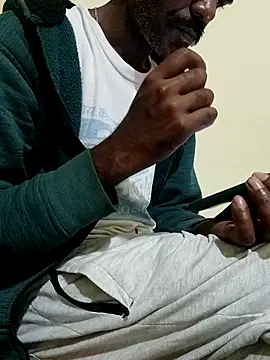 Chocolate stud10 online show from February 2026 07:02:02 PM