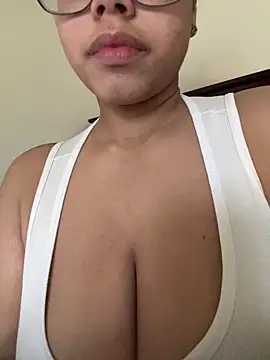 Snapshot of kelsmx chatting on March 2025 04:24:01 PM kelsmx online show from March 2025 04:24:01 PM