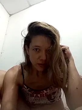 Snapshot of HarleyQueen10 chatting on October 2025 10:26:02 AM HarleyQueen10 online show from October 2025 10:26:02 AM
