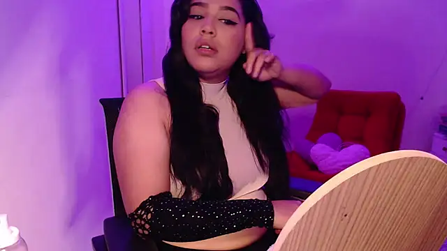 VenussTits97 online show from May 2026 09:15:02 PM