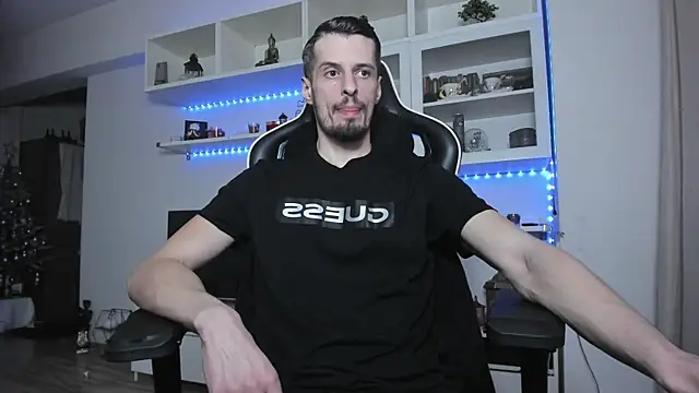 ToddClaytonn online show from January 2026 08:15:01 PM