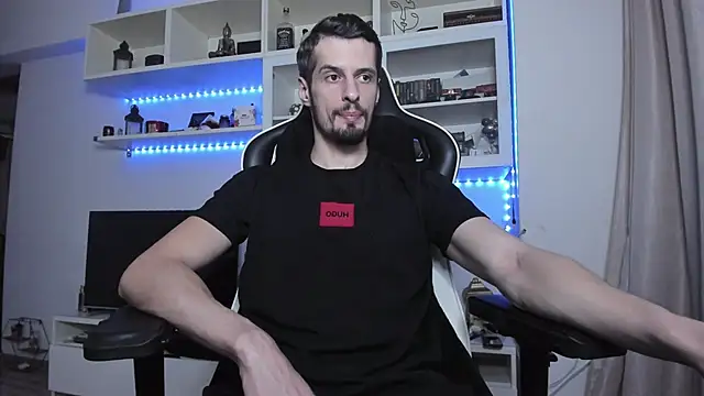 ToddClaytonn online show from November 2025 09:18:01 PM