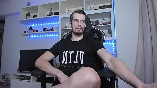 ToddClaytonn online show from November 2025 12:37:02 AM