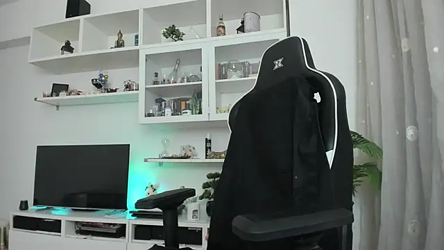 ToddClaytonn online show from April 2026 02:18:01 PM