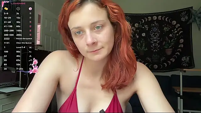 Snapshot of Aria_Fields chatting on May 2026 02:21:02 PM Aria Fields online show from May 2026 02:21:02 PM