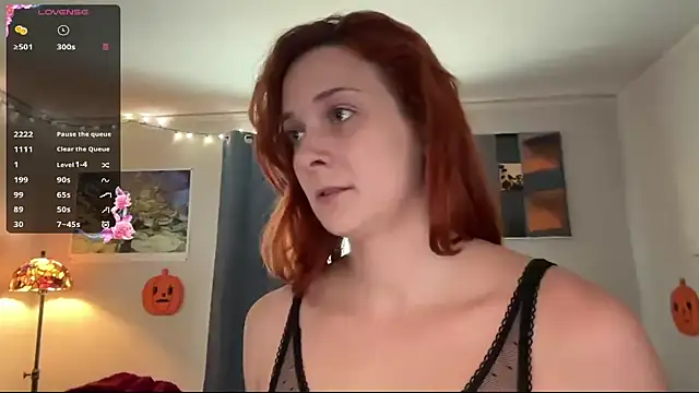 Snapshot of Aria_Fields chatting on November 2025 06:03:01 PM Aria Fields online show from November 2025 06:03:01 PM