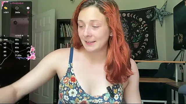 Snapshot of Aria_Fields chatting on June 2026 06:07:02 PM Aria Fields online show from June 2026 06:07:02 PM
