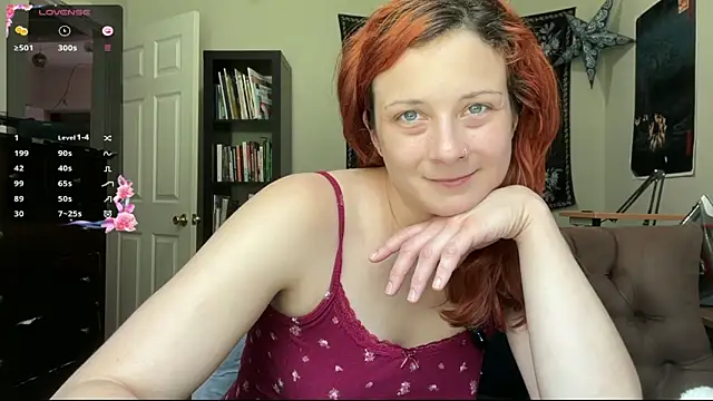Snapshot of Aria_Fields chatting on June 2026 06:13:01 PM Aria Fields online show from June 2026 06:13:01 PM