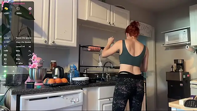 Snapshot of Aria_Fields chatting on November 2025 07:29:02 PM Aria Fields online show from November 2025 07:29:02 PM