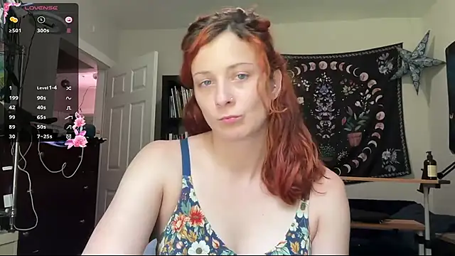 Snapshot of Aria_Fields chatting on June 2026 04:40:01 PM Aria Fields online show from June 2026 04:40:01 PM