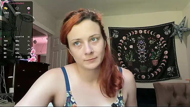 Snapshot of Aria_Fields chatting on June 2026 04:44:02 PM Aria Fields online show from June 2026 04:44:02 PM