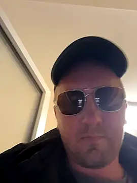 Snapshot of paul_daniel chatting on October 2025 06:54:02 PM paul daniel online show from October 2025 06:54:02 PM