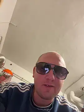 Snapshot of paul_daniel chatting on December 2025 06:47:01 PM paul daniel online show from December 2025 06:47:01 PM