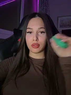 EricaWalls online show from November 2025 03:06:02 PM