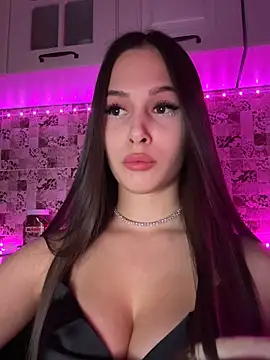 Snapshot of EricaWalls chatting on February 2025 04:20:01 PM EricaWalls online show from February 2025 04:20:01 PM