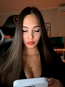 Snapshot of EricaWalls chatting on September 2025 06:07:02 PM EricaWalls online show from September 2025 06:07:02 PM