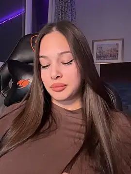 EricaWalls online show from November 2025 10:58:01 PM