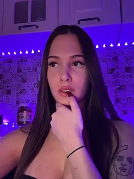 Snapshot of EricaWalls chatting on January 2025 04:34:02 PM EricaWalls online show from January 2025 04:34:02 PM