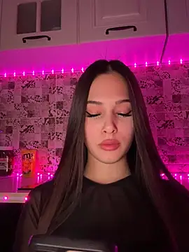 Snapshot of EricaWalls chatting on February 2025 10:38:02 PM EricaWalls online show from February 2025 10:38:02 PM